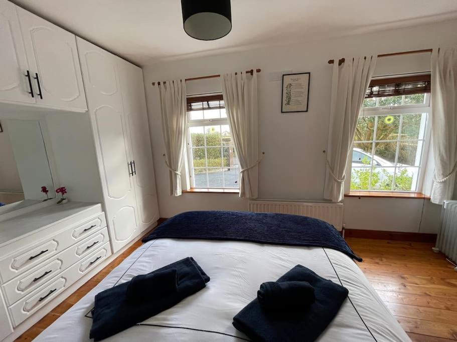 Sonas Seaside Apartment 골웨이 외부 사진