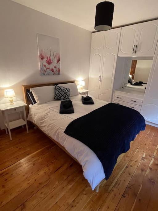 Sonas Seaside Apartment 골웨이 외부 사진